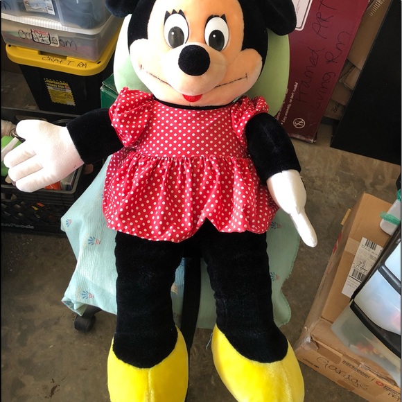 Large Minnie Mouse - Picture 2 of 3
